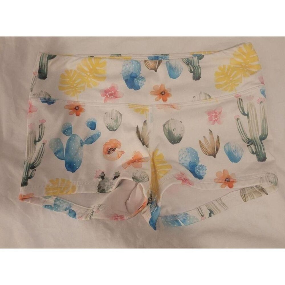 FLEO SHORTS‎ - Picture 2 of 4